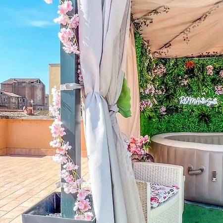 شقة Colosseum House - Private Rooftop, Jacuzzi Hot Tub & View *